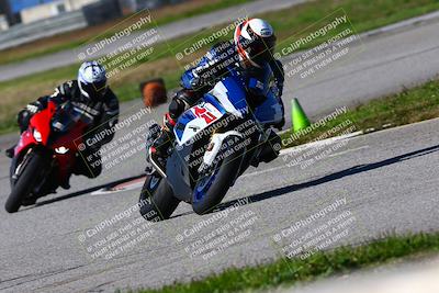 media/Jan-21-2023-Fastrack Riders (Sat) [[fcf3f88a30]]/Level 2/Session 4 Turn 6-Mountian Shot/